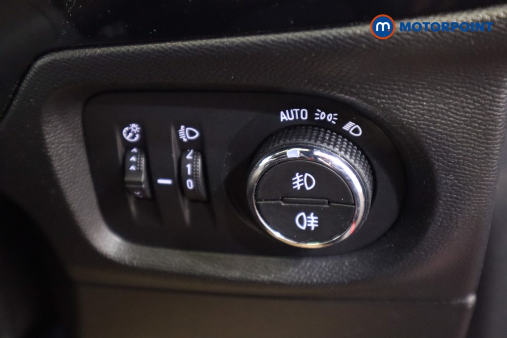 Vauxhall Corsa Sri Nav Manual Petrol Hatchback - Stock Number (1543139) - 8th supplementary image