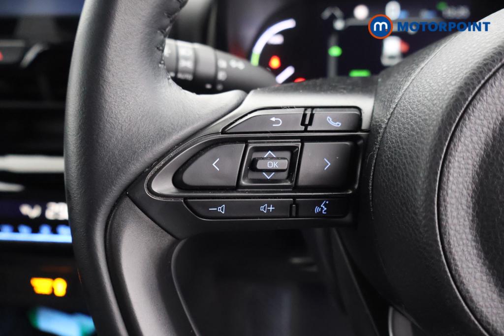 Toyota Yaris Cross Design Automatic Petrol-Electric Hybrid Estate - Stock Number (1543289) - 2nd supplementary image