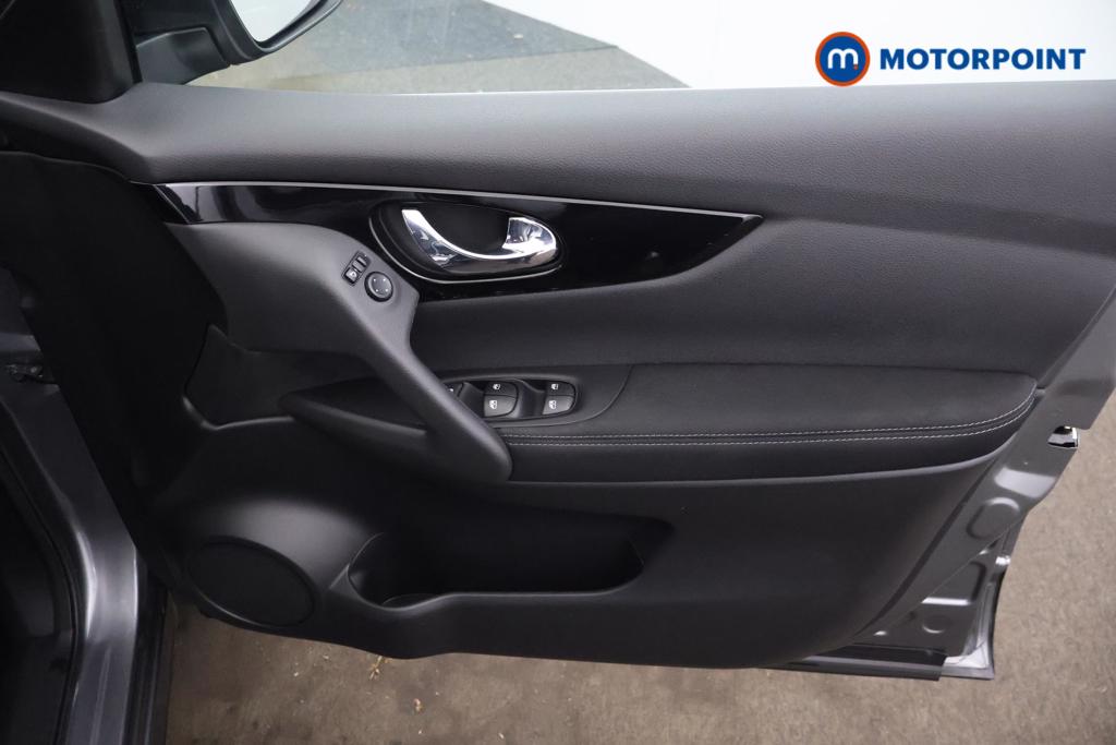 Nissan Qashqai Acenta Automatic Petrol SUV - Stock Number (1543298) - 9th supplementary image