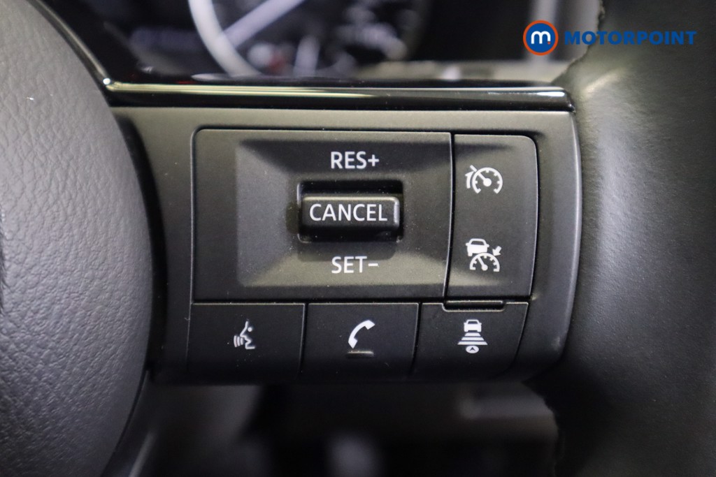 Nissan Qashqai Acenta Premium Manual Petrol SUV - Stock Number (1543328) - 9th supplementary image