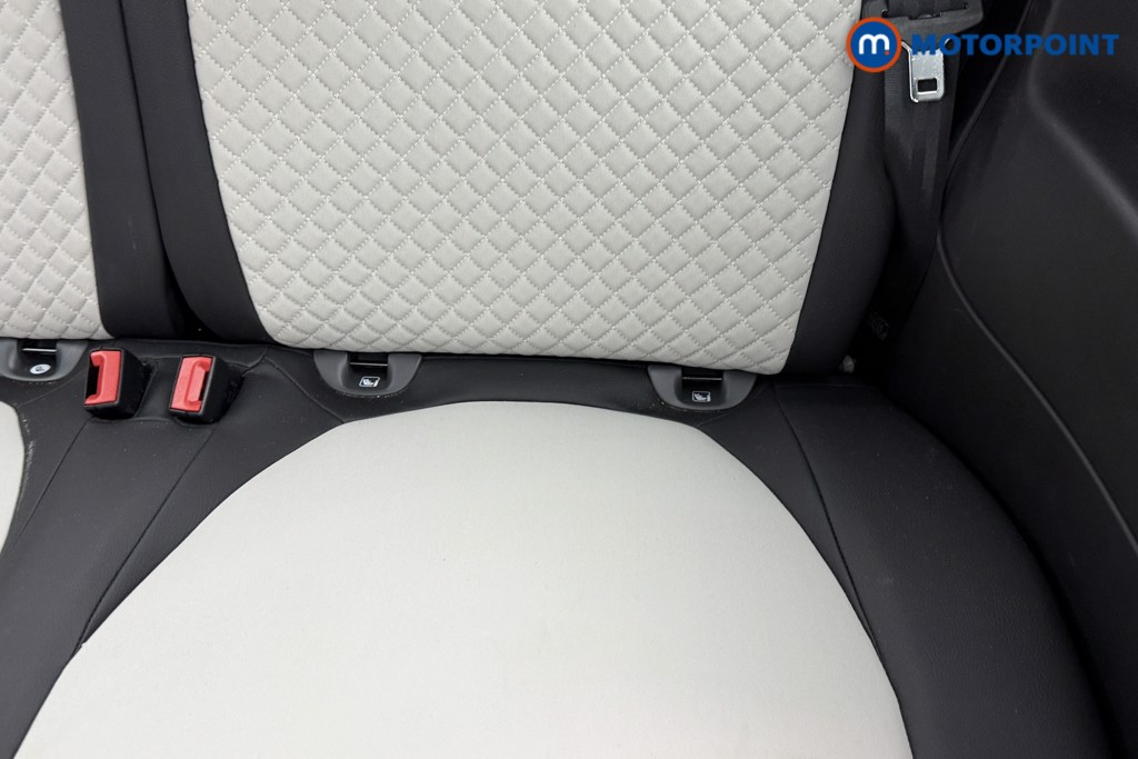 Fiat 500 Dolcevita Manual Petrol-Electric Hybrid Hatchback - Stock Number (1543445) - 19th supplementary image