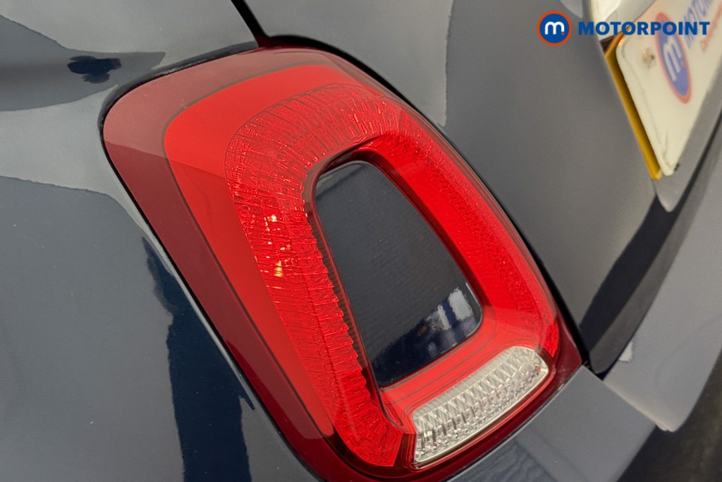 Fiat 500 Dolcevita Manual Petrol-Electric Hybrid Hatchback - Stock Number (1543445) - 20th supplementary image