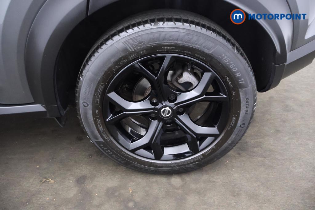 Nissan Juke N-Connecta Manual Petrol SUV - Stock Number (1544534) - 17th supplementary image