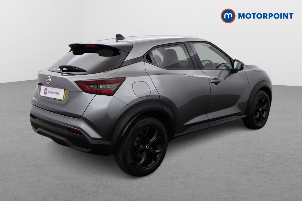 Nissan Juke N-Connecta Manual Petrol SUV - Stock Number (1544534) - Drivers side rear corner