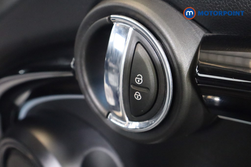Mini Hatchback Cooper S Level 2 Automatic Electric Hatchback - Stock Number (1519850) - 9th supplementary image