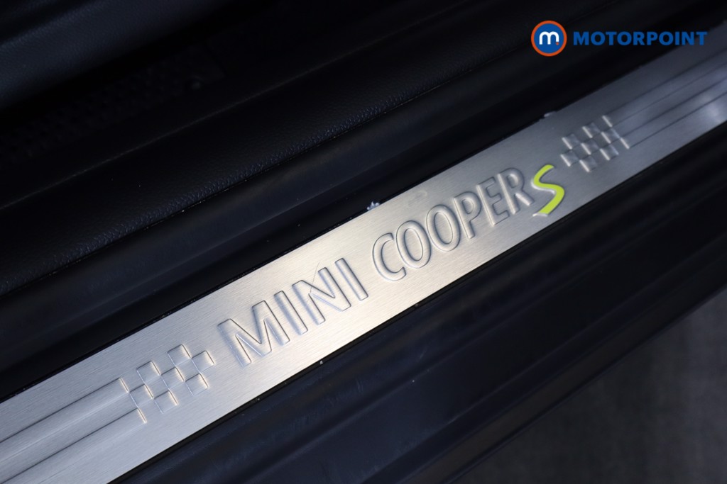 Mini Hatchback Cooper S Level 2 Automatic Electric Hatchback - Stock Number (1519850) - 10th supplementary image