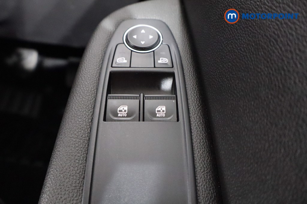 Renault Clio Play Manual Petrol Hatchback - Stock Number (1521506) - 17th supplementary image