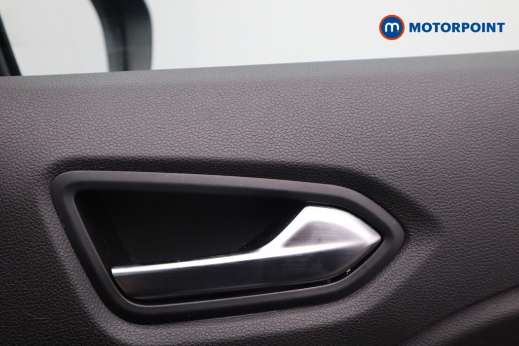 Renault Captur Iconic Manual Petrol SUV - Stock Number (1528402) - 14th supplementary image