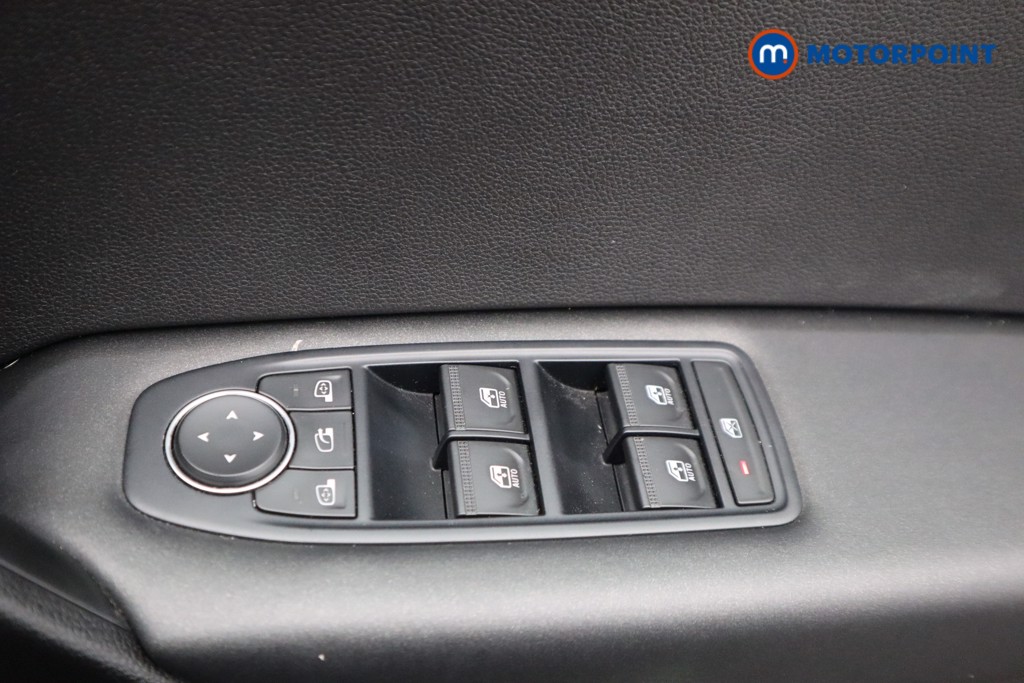 Renault Captur Iconic Manual Petrol SUV - Stock Number (1528402) - 15th supplementary image