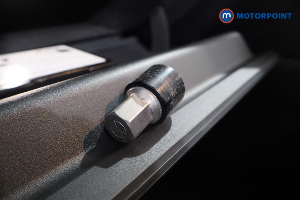 Mercedes-Benz C Class Amg Line Automatic Petrol Estate - Stock Number (1529274) - 14th supplementary image