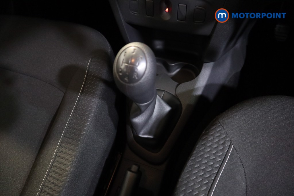 Dacia Sandero Essential Manual Petrol Hatchback - Stock Number (1530694) - 6th supplementary image