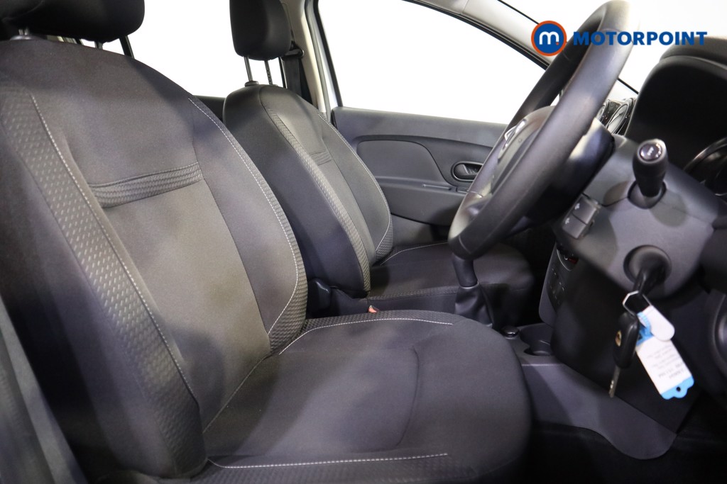 Dacia Sandero Essential Manual Petrol Hatchback - Stock Number (1530694) - 7th supplementary image