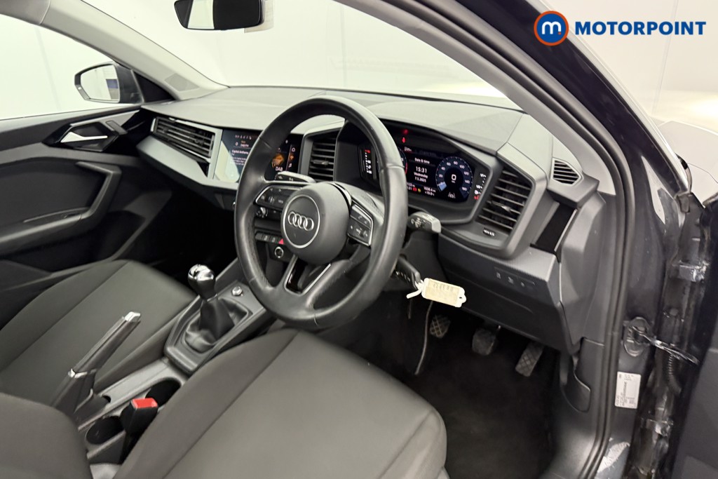 Audi A1 Technik Manual Petrol Hatchback - Stock Number (1531468) - 3rd supplementary image