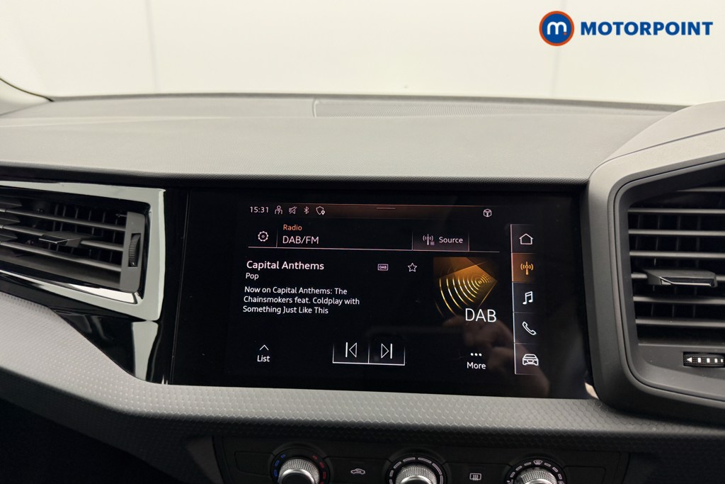 Audi A1 Technik Manual Petrol Hatchback - Stock Number (1531468) - 5th supplementary image