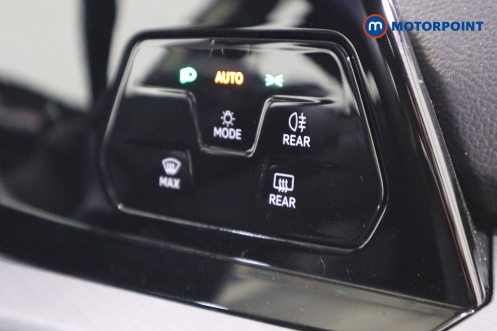Volkswagen Golf Life Manual Petrol Hatchback - Stock Number (1533095) - 8th supplementary image