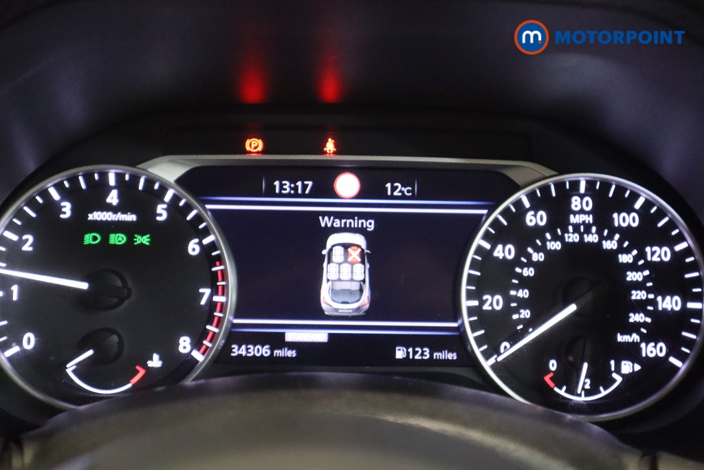 Nissan Juke N-Connecta Manual Petrol SUV - Stock Number (1536849) - 6th supplementary image