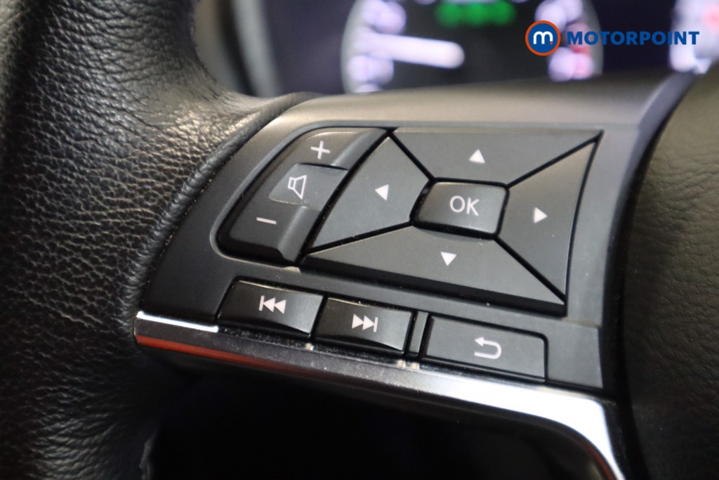 Nissan Juke N-Connecta Manual Petrol SUV - Stock Number (1536849) - 7th supplementary image