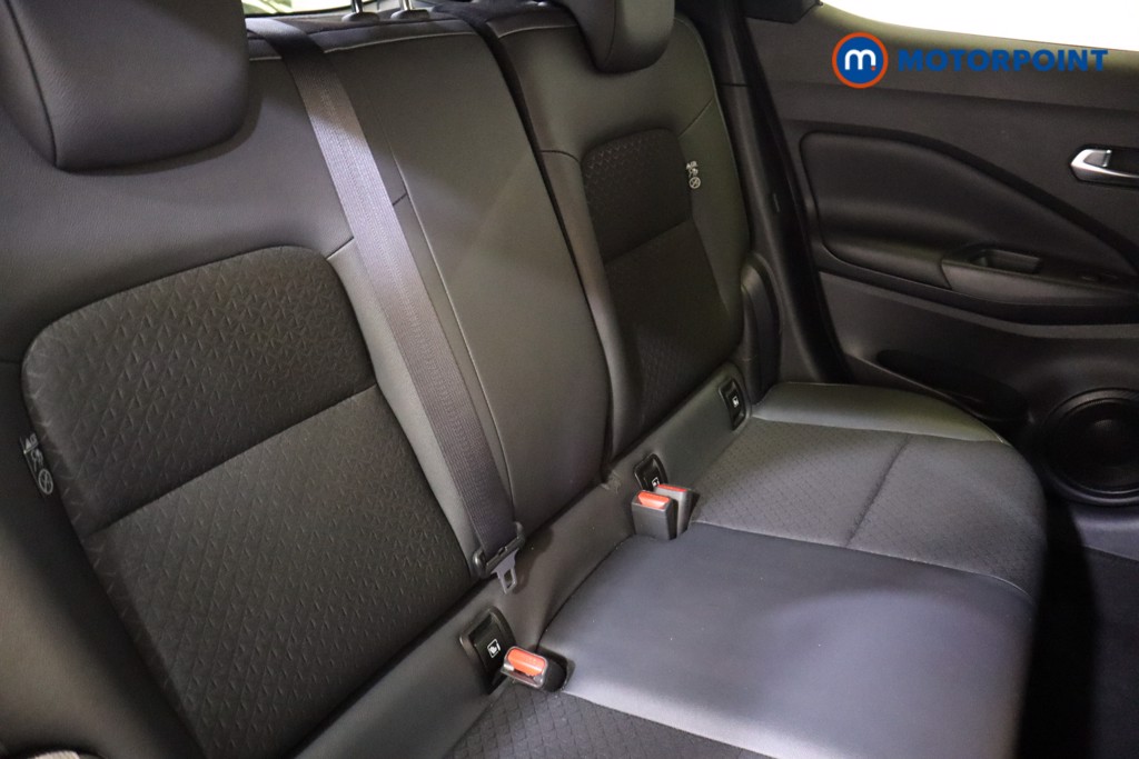 Nissan Juke N-Connecta Manual Petrol SUV - Stock Number (1536849) - 13th supplementary image