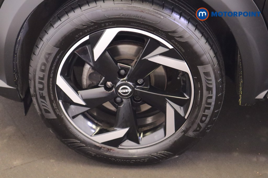 Nissan Juke N-Connecta Manual Petrol SUV - Stock Number (1536849) - 19th supplementary image