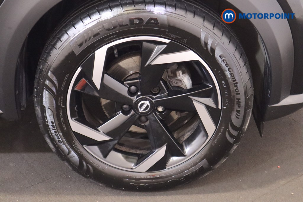 Nissan Juke N-Connecta Manual Petrol SUV - Stock Number (1536849) - 20th supplementary image
