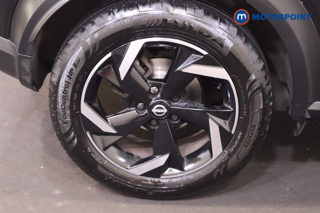 Nissan Juke N-Connecta Manual Petrol SUV - Stock Number (1536849) - 21st supplementary image
