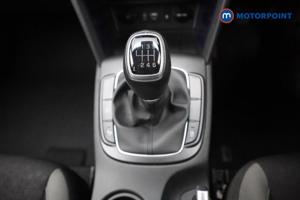 Hyundai Kona Premium Manual Petrol SUV - Stock Number (1537119) - 7th supplementary image