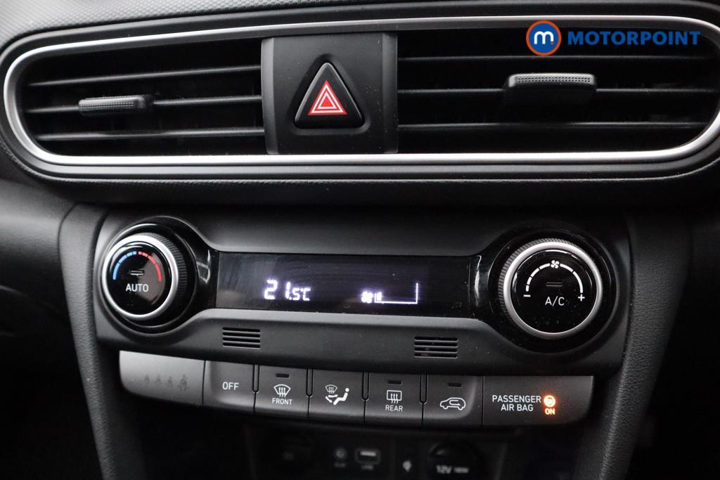 Hyundai Kona Premium Manual Petrol SUV - Stock Number (1537119) - 16th supplementary image