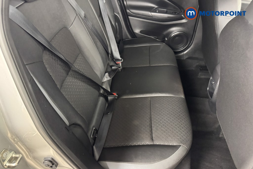 Nissan Juke N-Connecta Automatic Petrol SUV - Stock Number (1537266) - 4th supplementary image
