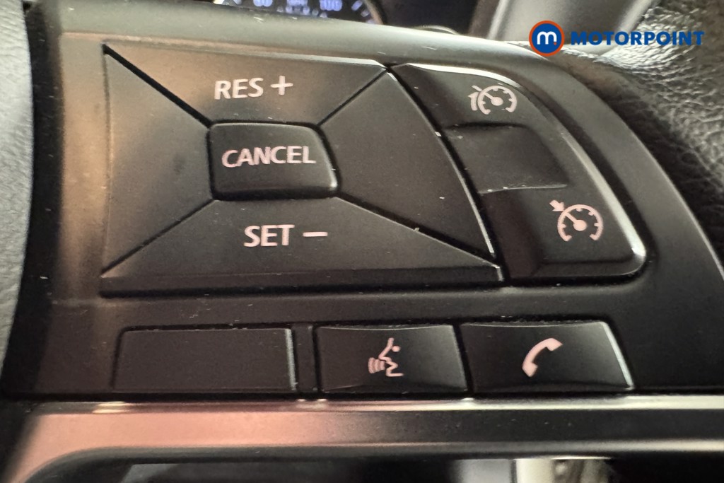 Nissan Juke N-Connecta Automatic Petrol SUV - Stock Number (1537266) - 14th supplementary image