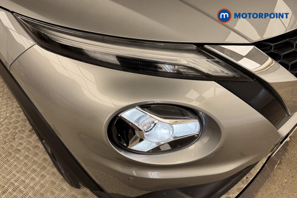 Nissan Juke N-Connecta Automatic Petrol SUV - Stock Number (1537266) - 17th supplementary image