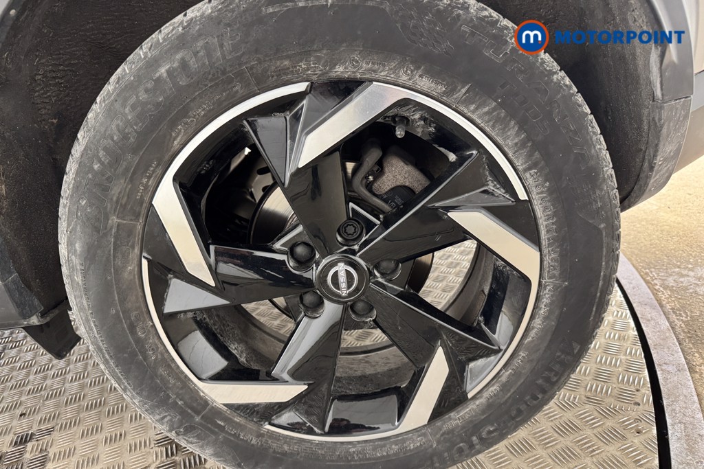 Nissan Juke N-Connecta Automatic Petrol SUV - Stock Number (1537266) - 24th supplementary image