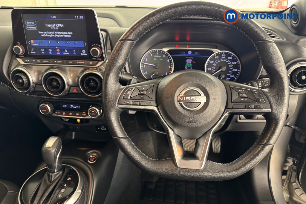Nissan Juke N-Connecta Automatic Petrol SUV - Stock Number (1537266) - 1st supplementary image