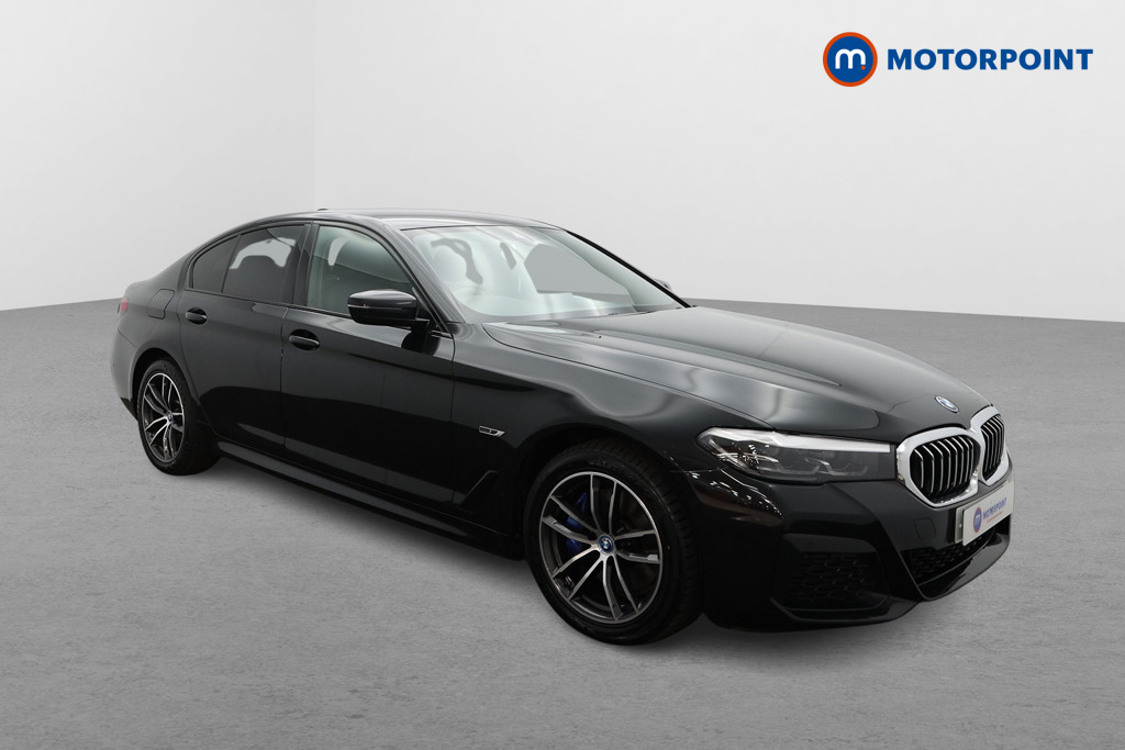 BMW 5 Series M Sport Automatic Petrol Plug-In Hybrid Saloon - Stock Number (1537281) - Drivers side front corner