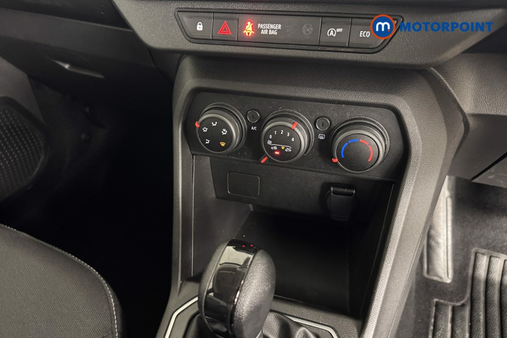 Dacia Sandero Stepway Expression Automatic Petrol Hatchback - Stock Number (1538139) - 11th supplementary image