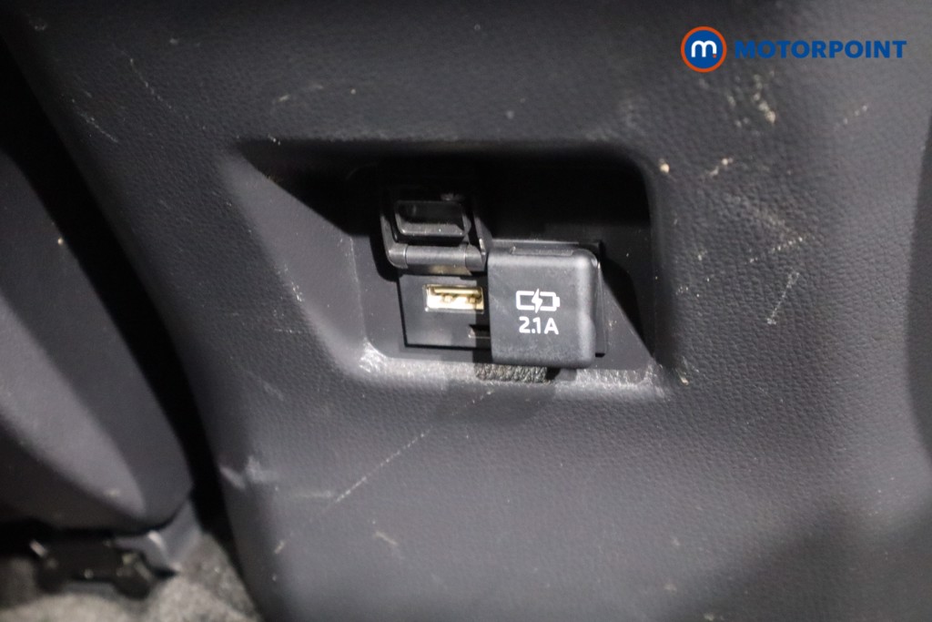 Toyota Rav4 Dynamic Automatic Petrol Plug-In Hybrid SUV - Stock Number (1538428) - 13th supplementary image