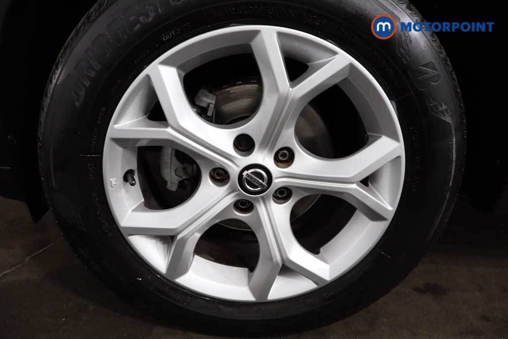Nissan Juke N-Connecta Manual Petrol SUV - Stock Number (1539706) - 11th supplementary image
