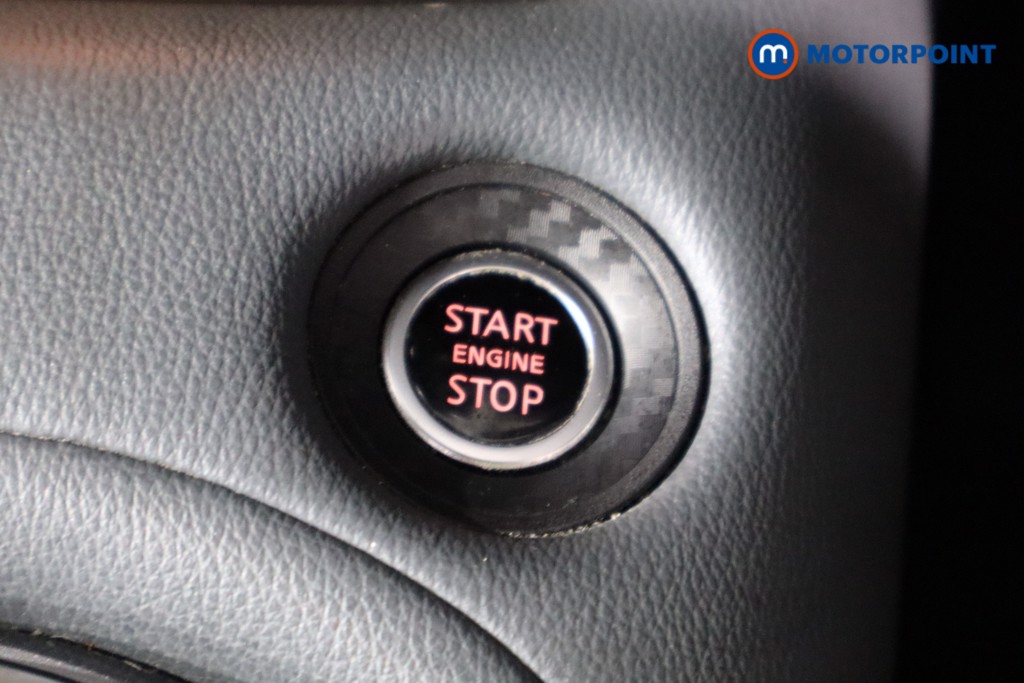 Nissan Juke N-Connecta Manual Petrol SUV - Stock Number (1539706) - 15th supplementary image