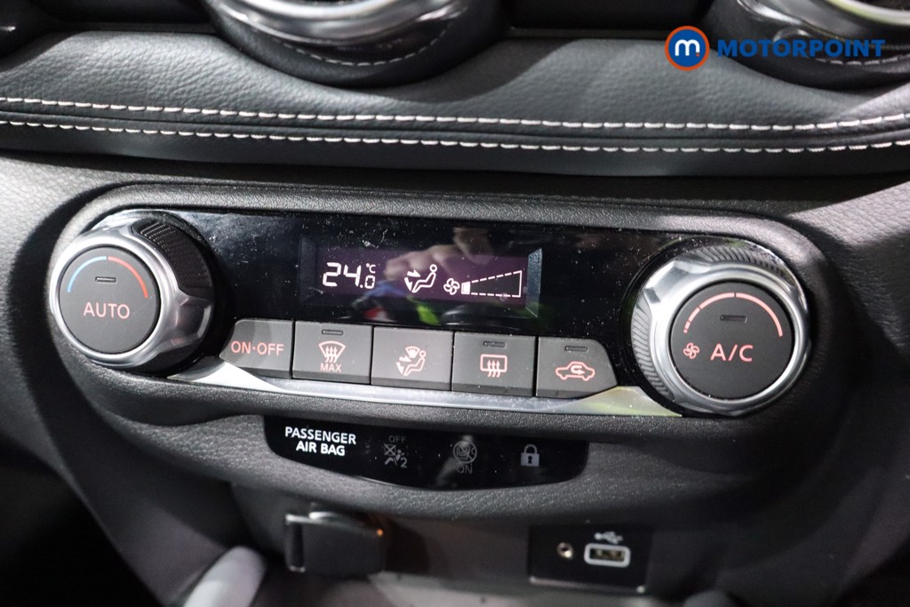 Nissan Juke N-Connecta Manual Petrol SUV - Stock Number (1539706) - 17th supplementary image
