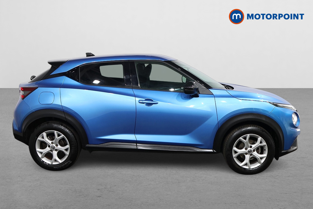 Nissan Juke N-Connecta Manual Petrol SUV - Stock Number (1539706) - Drivers side