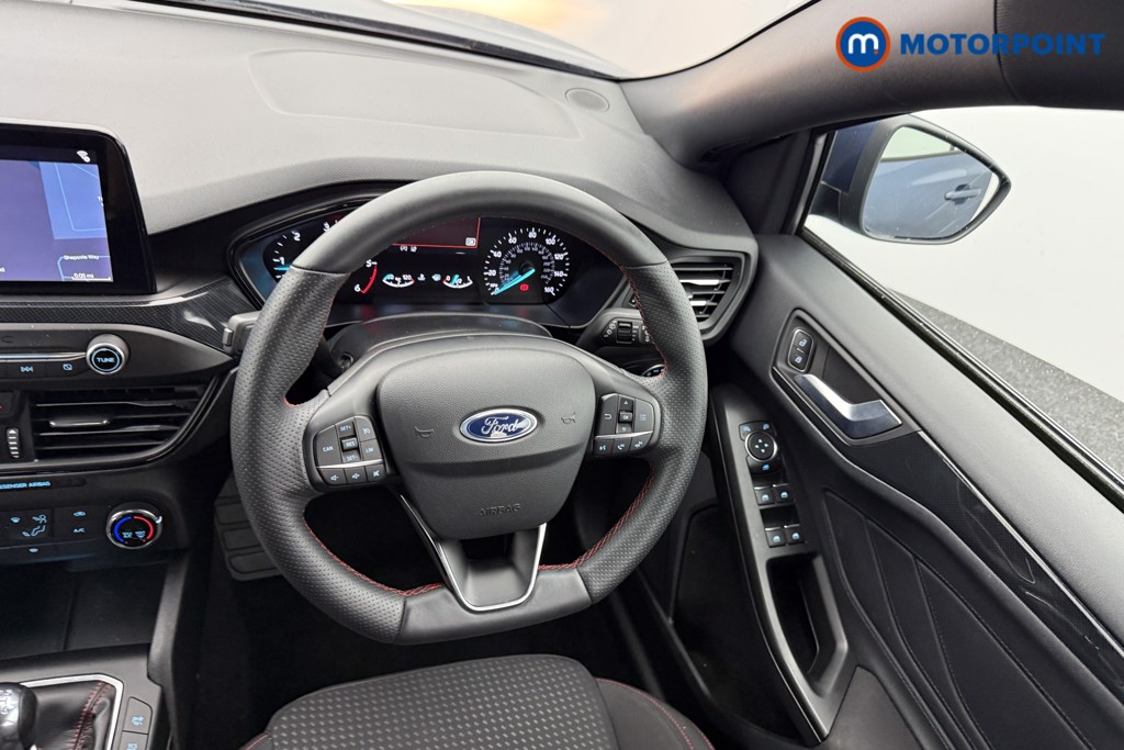 Ford Focus St-Line Manual Diesel Hatchback - Stock Number (1540243) - 3rd supplementary image