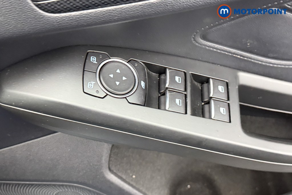 Ford Focus St-Line Manual Diesel Hatchback - Stock Number (1540243) - 16th supplementary image