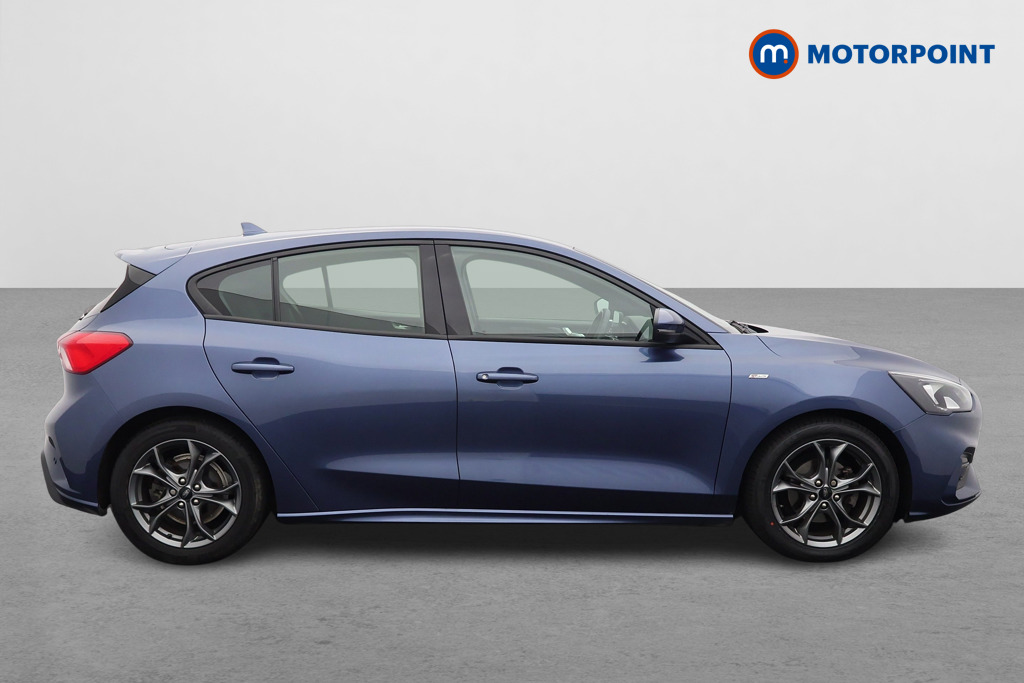 Ford Focus St-Line Manual Diesel Hatchback - Stock Number (1540243) - Drivers side