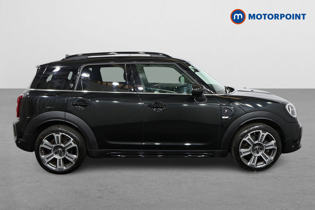 Mini Countryman Cooper S Exclusive Automatic Petrol SUV - Stock Number (1540322) - Drivers side
