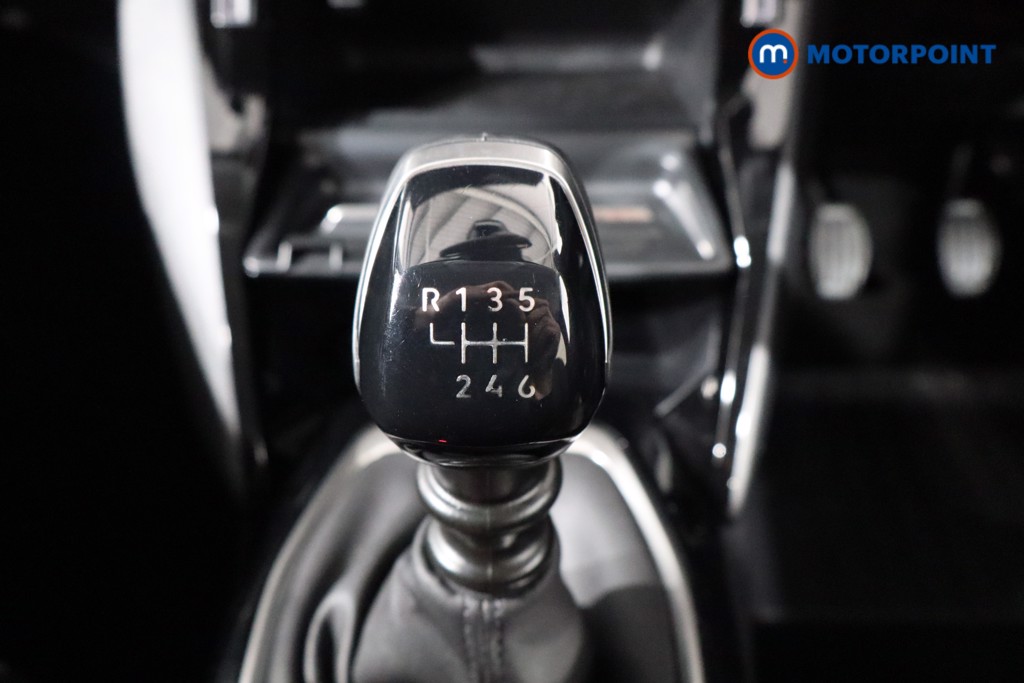 Peugeot 208 Allure Manual Petrol Hatchback - Stock Number (1540348) - 15th supplementary image