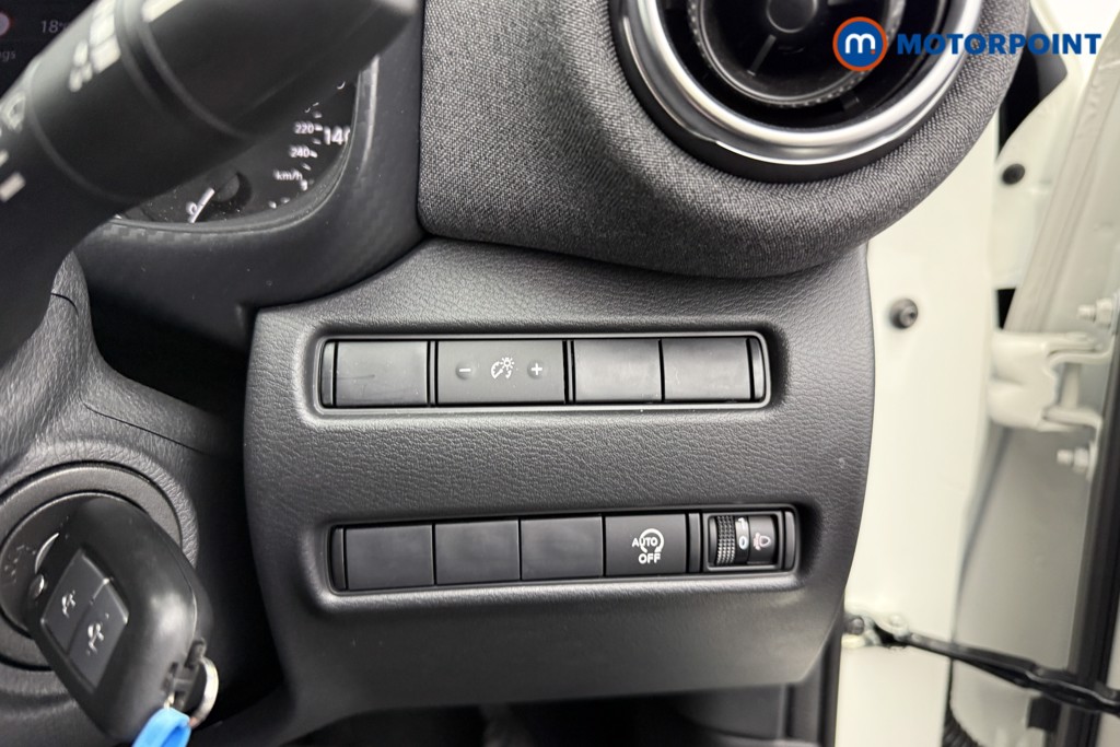 Nissan Juke Acenta Premium Automatic Petrol SUV - Stock Number (1540410) - 13th supplementary image