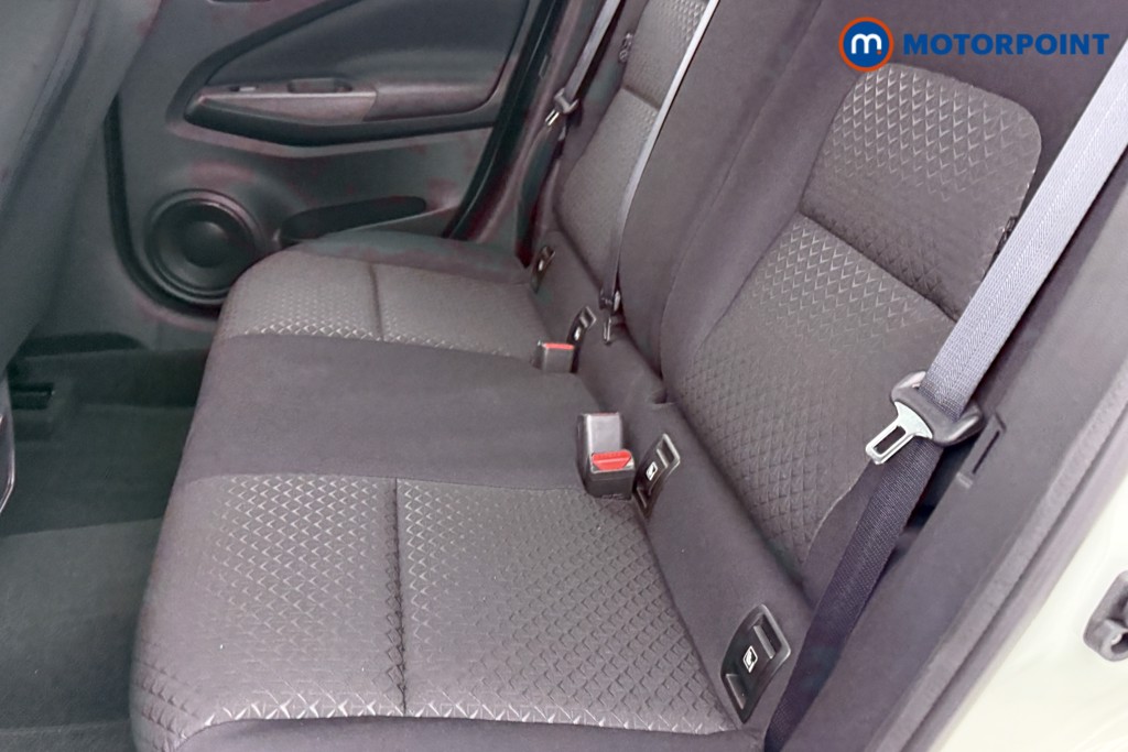Nissan Juke Acenta Premium Automatic Petrol SUV - Stock Number (1540410) - 21st supplementary image