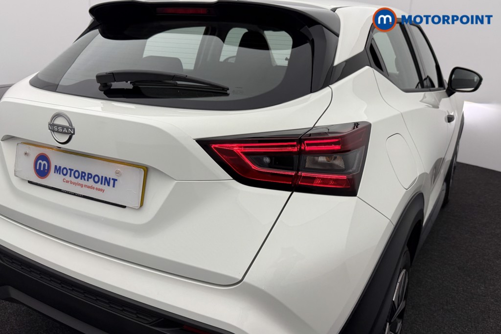 Nissan Juke Acenta Premium Automatic Petrol SUV - Stock Number (1540410) - 24th supplementary image