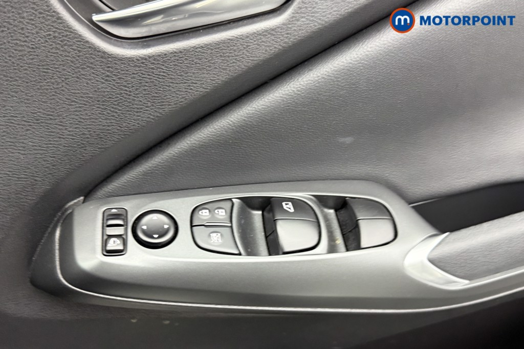 Nissan Juke Acenta Premium Automatic Petrol SUV - Stock Number (1540414) - 14th supplementary image