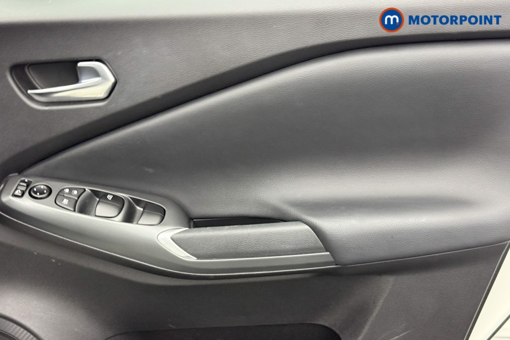 Nissan Juke Acenta Premium Automatic Petrol SUV - Stock Number (1540414) - 15th supplementary image