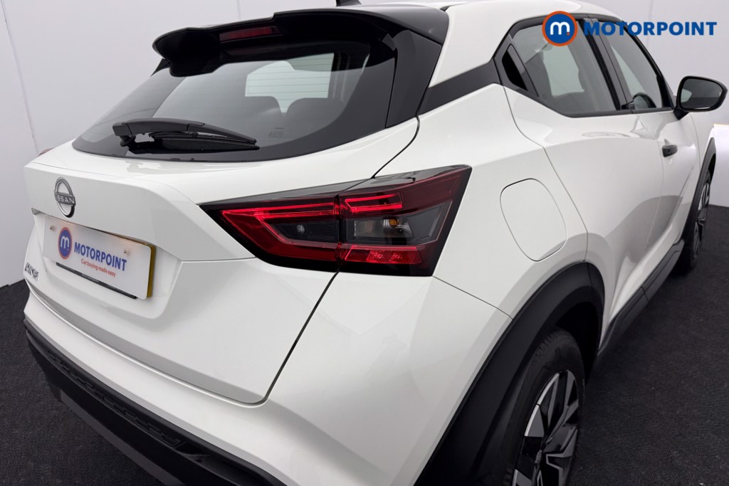 Nissan Juke Acenta Premium Automatic Petrol SUV - Stock Number (1540414) - 24th supplementary image